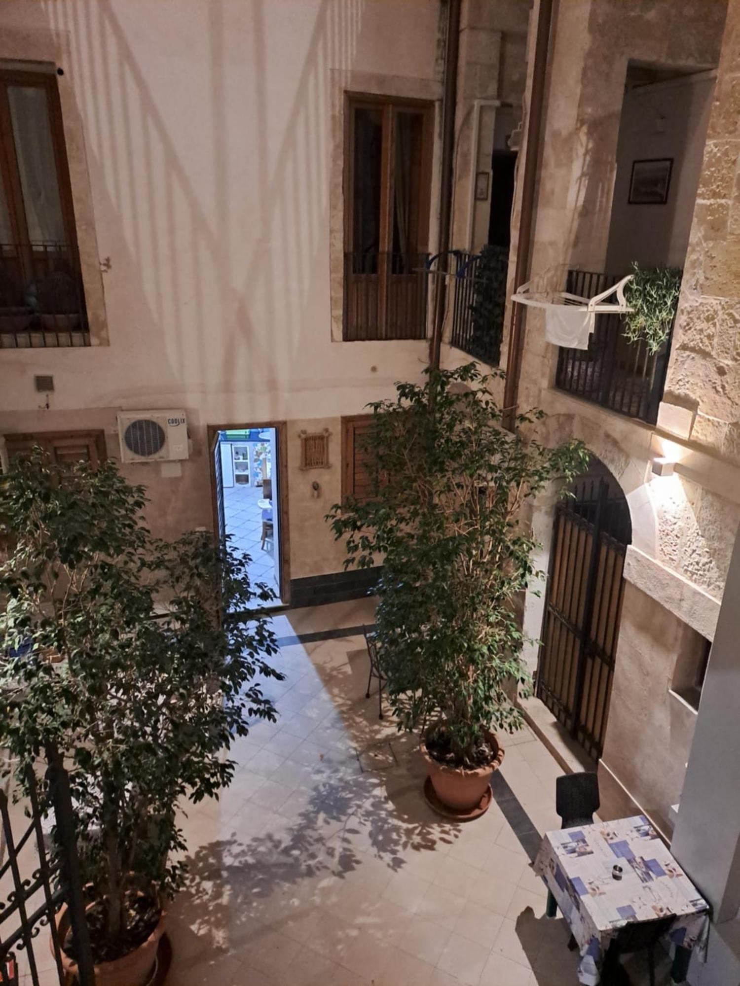 Syrakosia A Ortigia *
